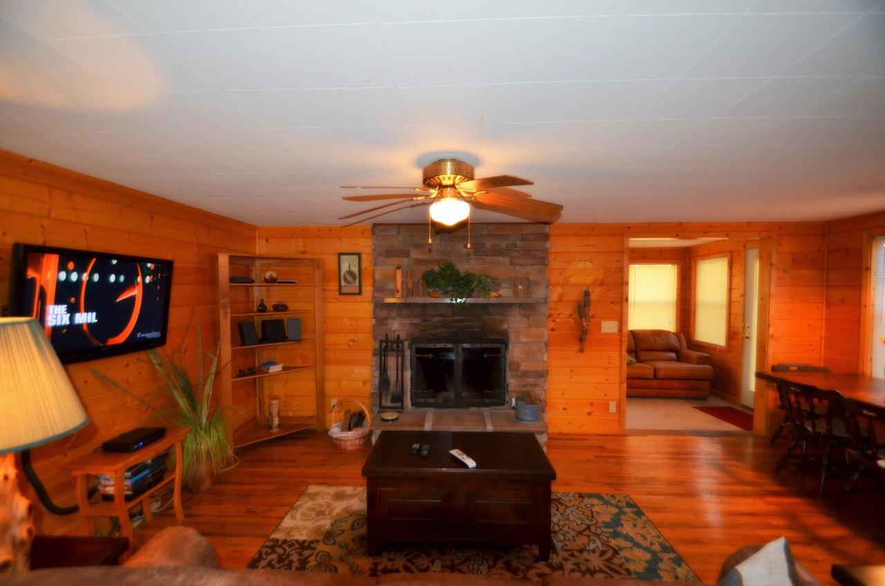 הוילה Chalet Village Little Creek Cabin מראה חיצוני תמונה